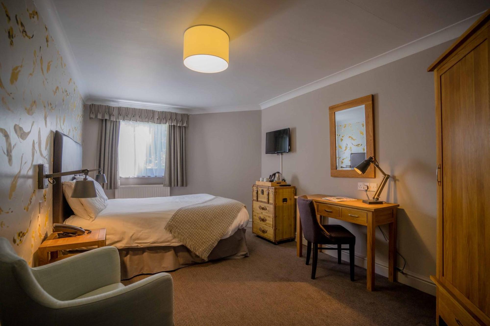 Stonehouse Court Hotel - A Bespoke Hotel Bagian luar foto